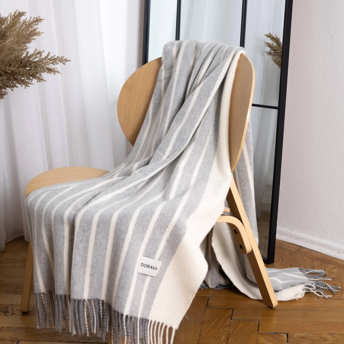 vlnená deka z merino vlny Liora gray white stripe