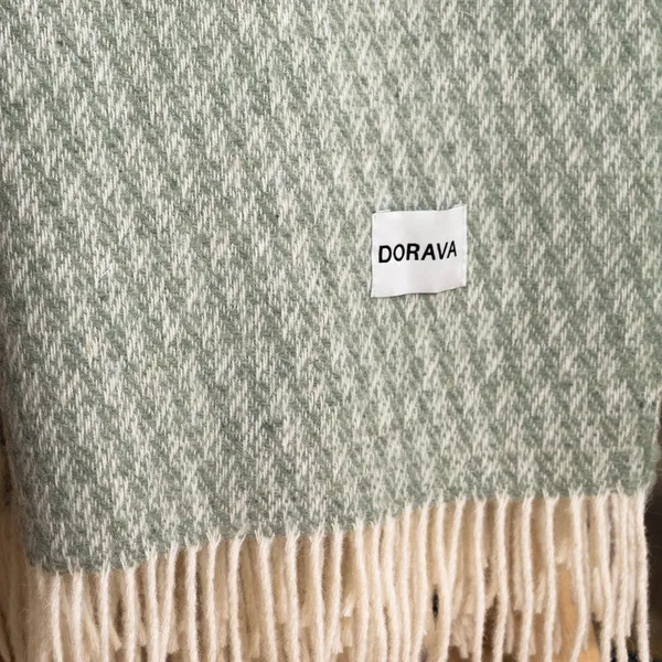 Detail vlnená deka Nora Green Beige